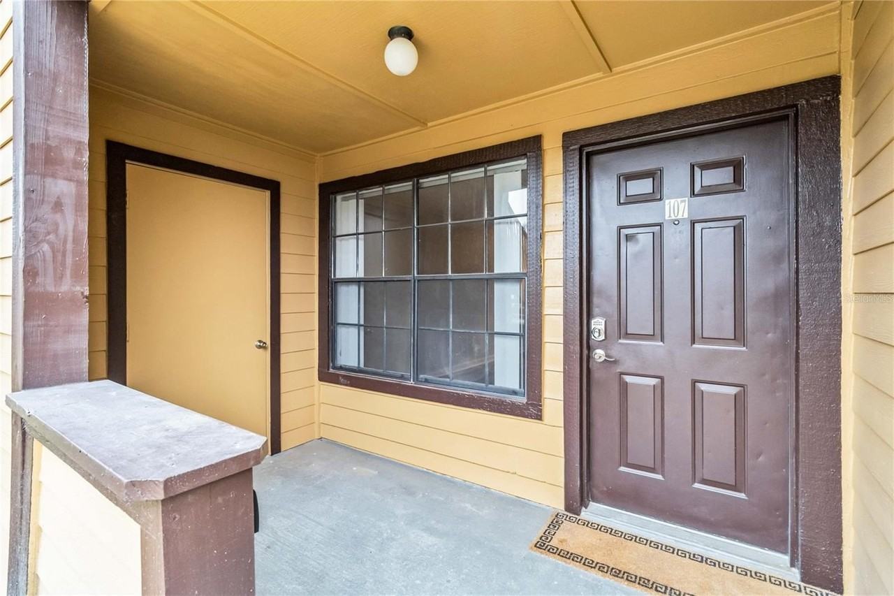 320 Black Oak Ct #107 - Photo 5 of 29