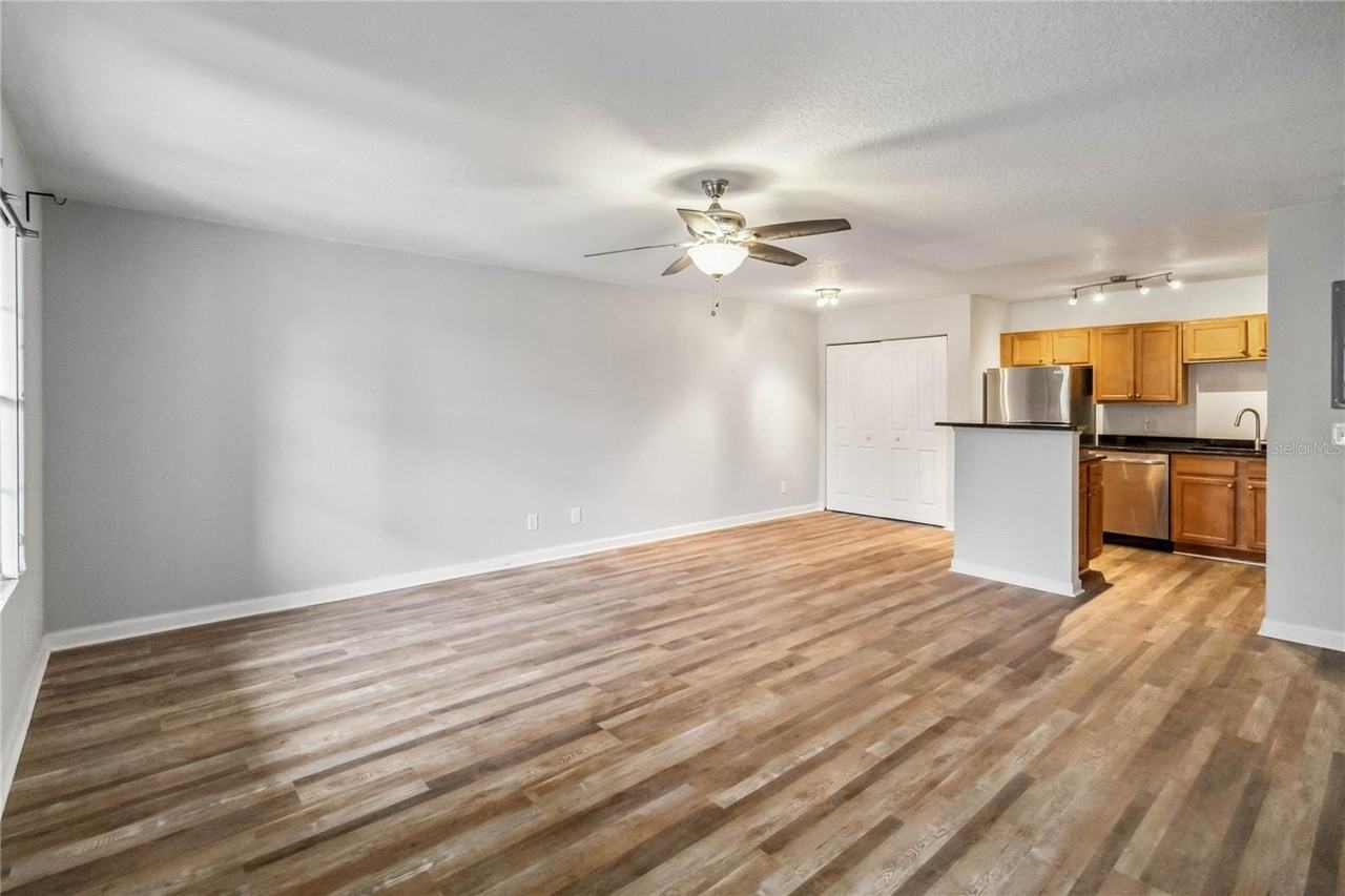 320 Black Oak Ct #107 - Photo 7 of 29