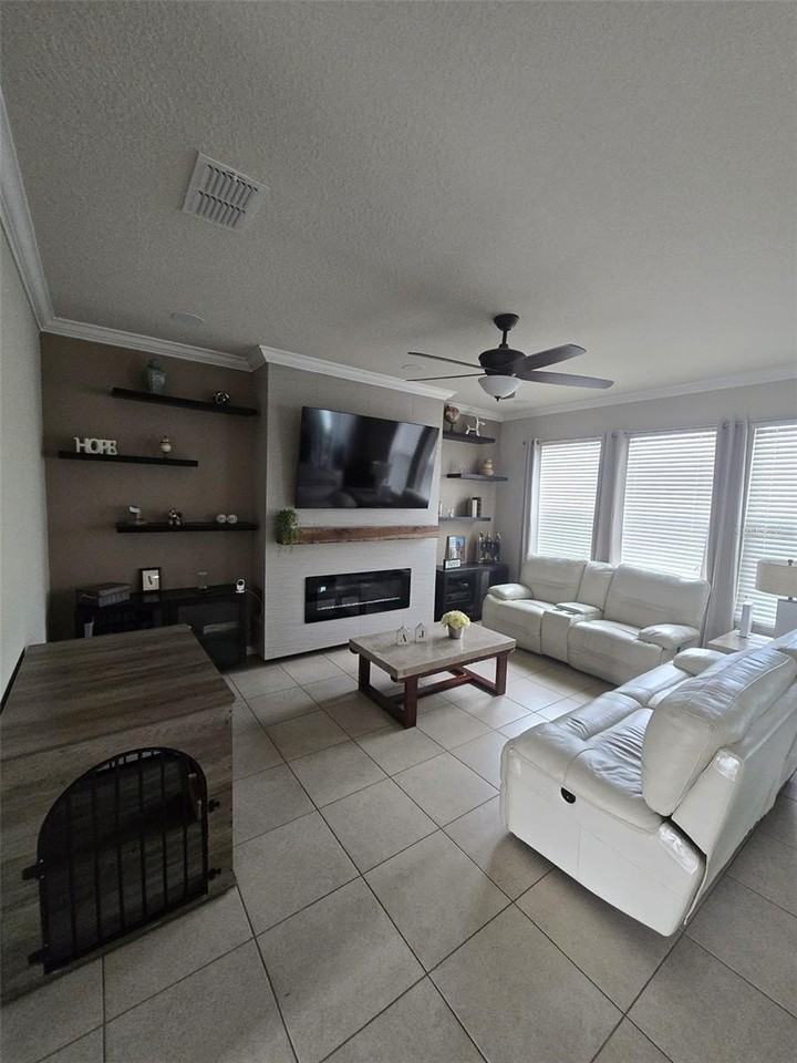 1517 Softshell St - Photo 3 of 10
