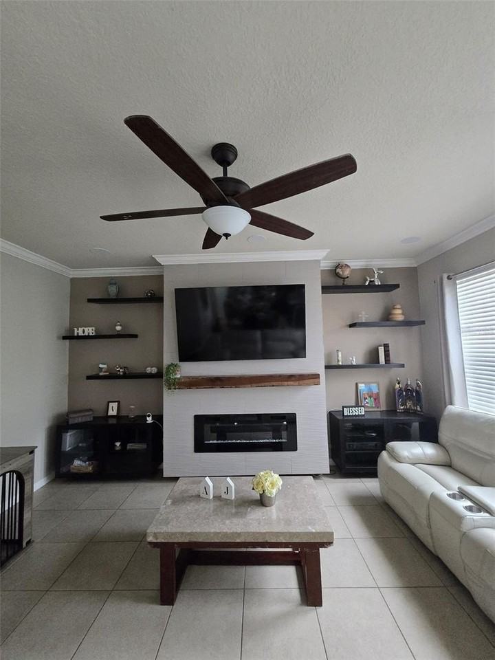 1517 Softshell St - Photo 4 of 10
