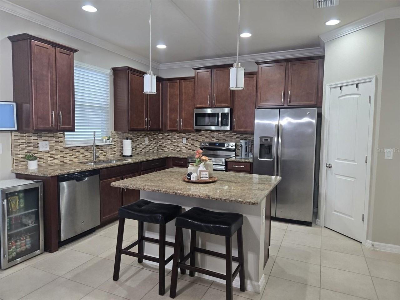 1517 Softshell St - Photo 7 of 10