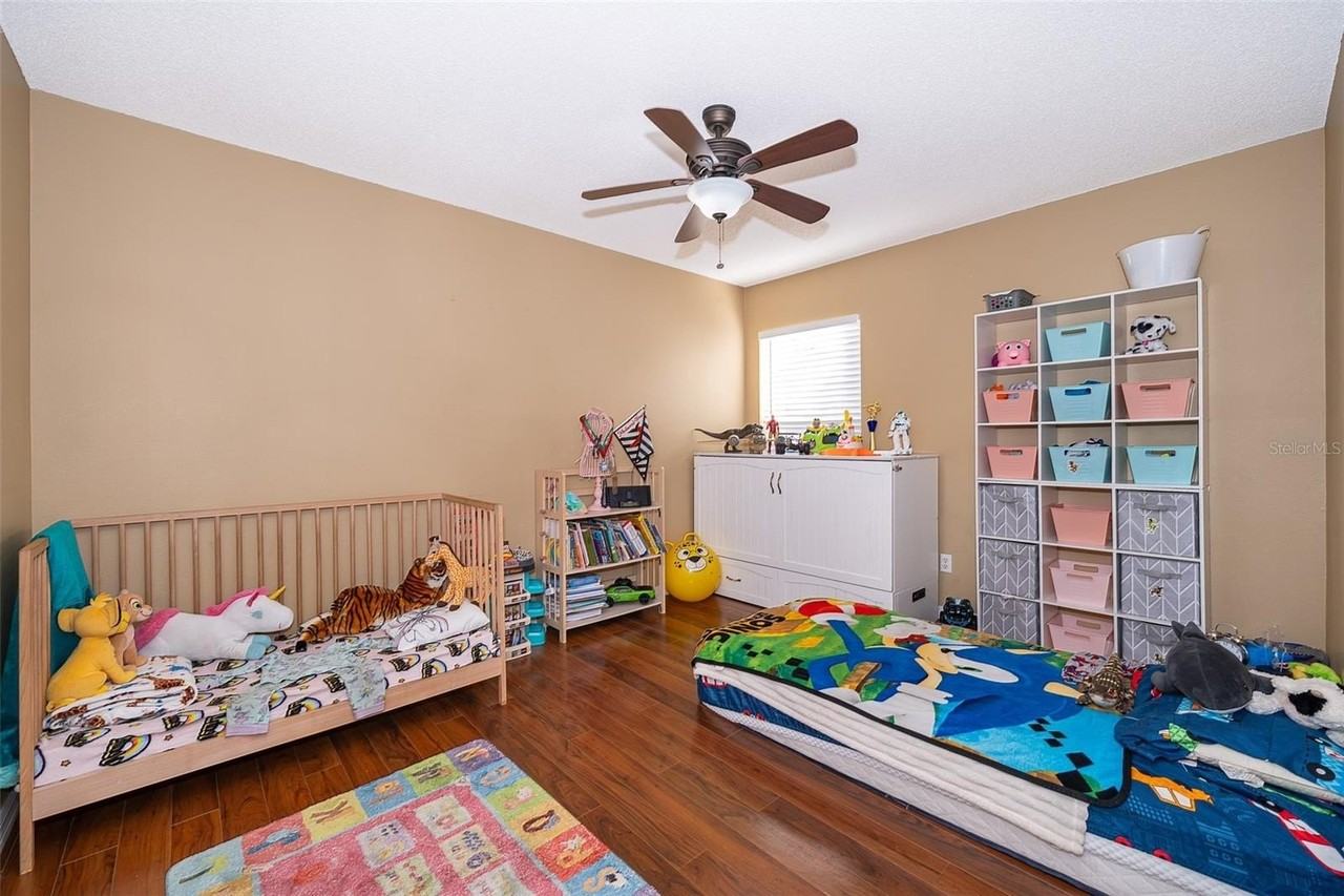 900 American Rose Pkwy - Photo 5 of 28
