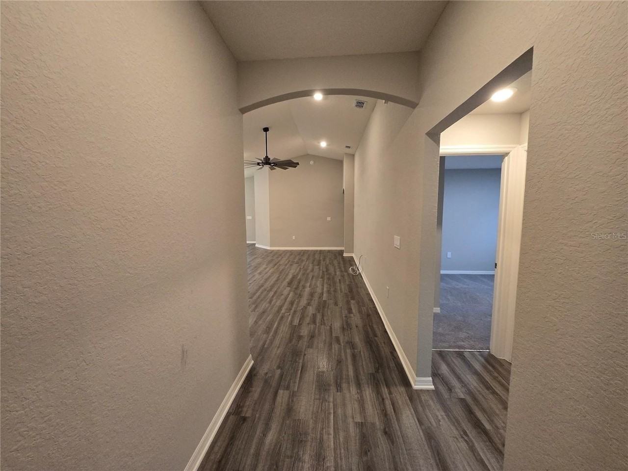 1352 Mountain Flower Ln - Photo 3 of 33