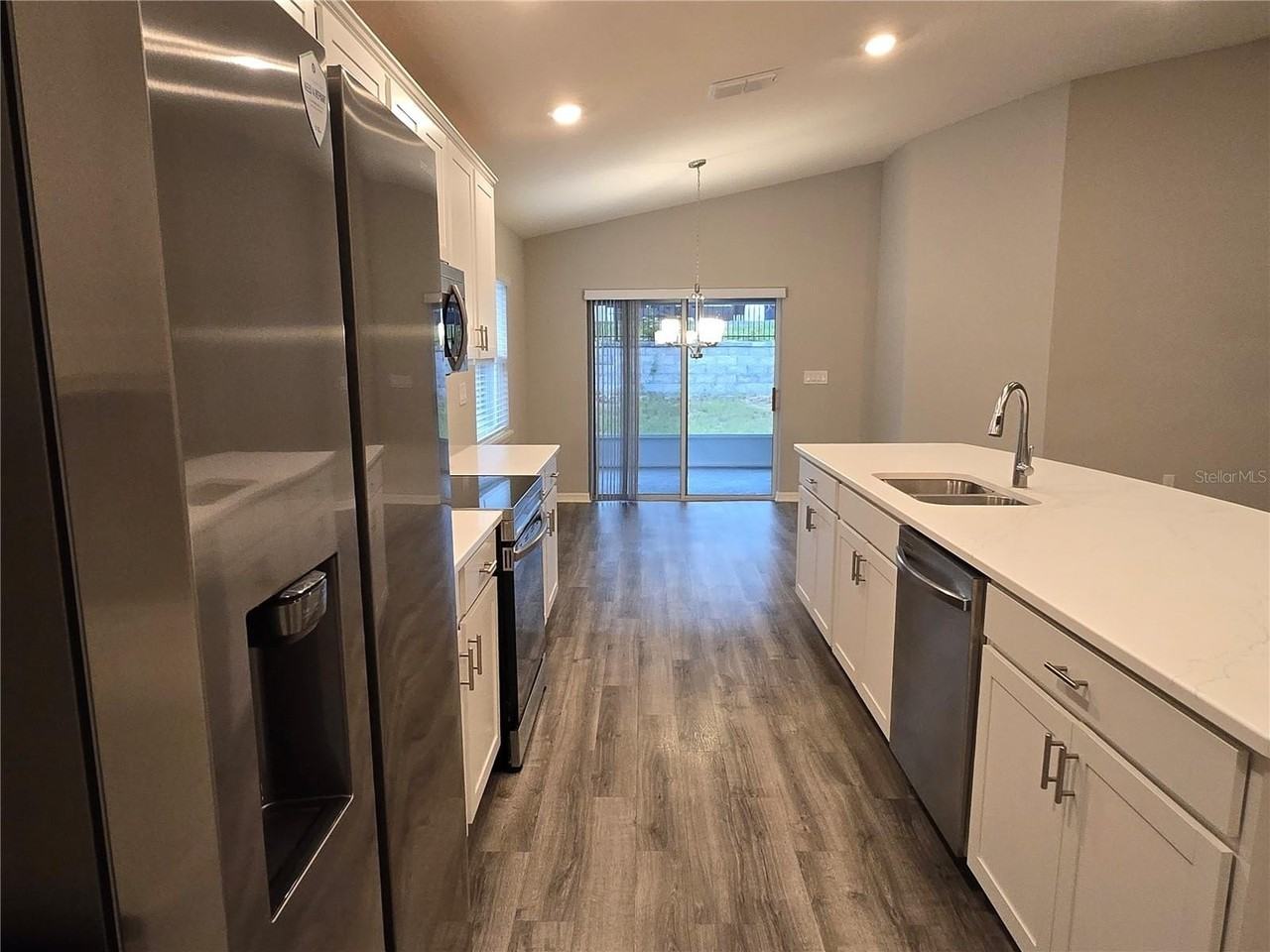 1352 Mountain Flower Ln - Photo 6 of 33