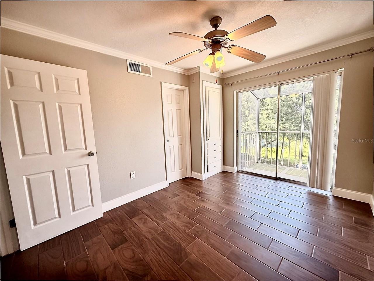 133 Oyster Bay Cir #370 - Photo 7 of 22
