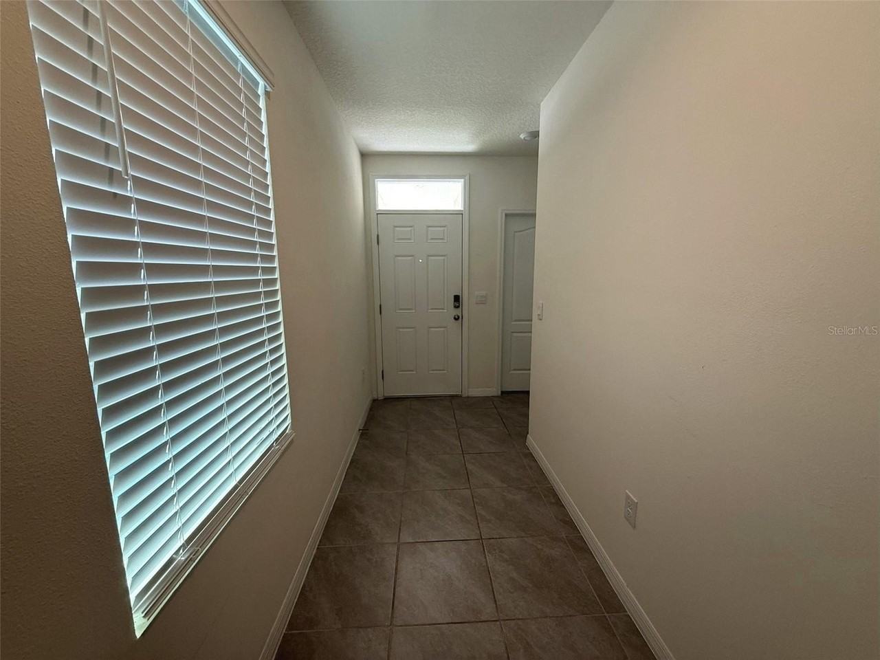 1823 Cacutta Way - Photo 7 of 9