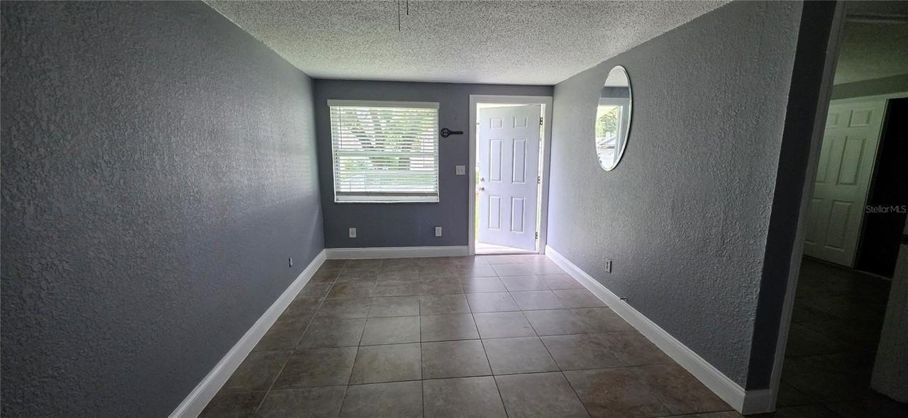 1308 E Yukon St #B - Photo 5 of 12
