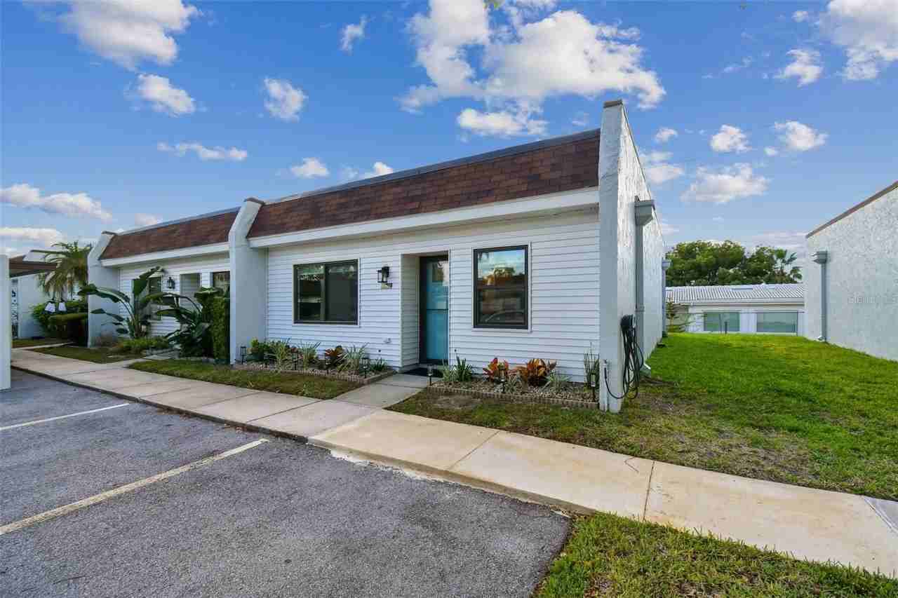 9032 Mission Oaks Blvd #F - Photo 4 of 50