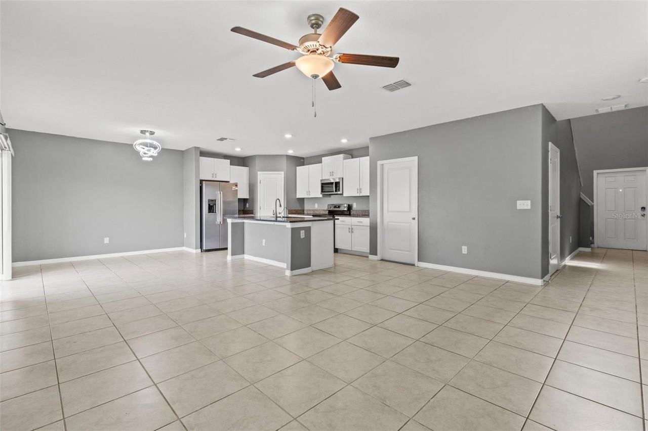 16671 Kingman Reef St - Photo 5 of 34