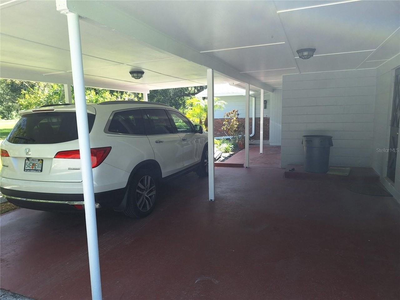 7606 Van Dyke Rd - Photo 3 of 21