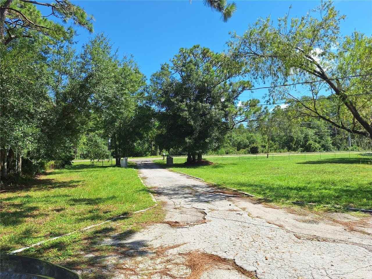 7606 Van Dyke Rd - Photo 5 of 21