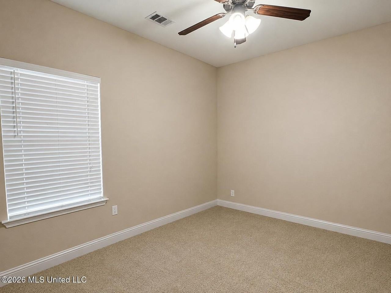 17063 Palm Ridge Dr - Photo 6 of 13