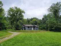 732 Upper Schooner Rd - Photo 1 of 1