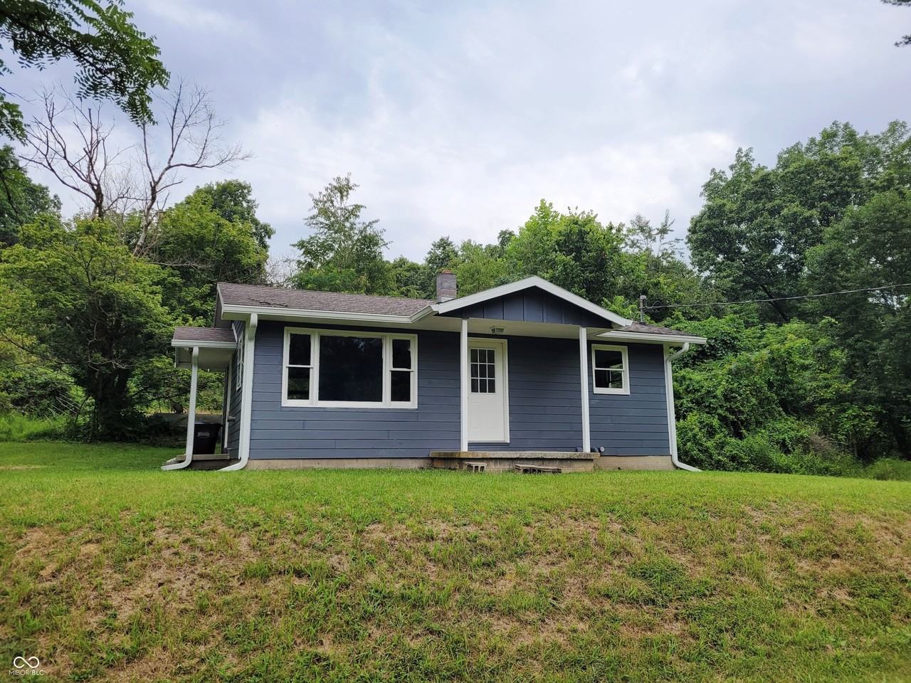 732 Upper Schooner Rd - Photo 2 of 20