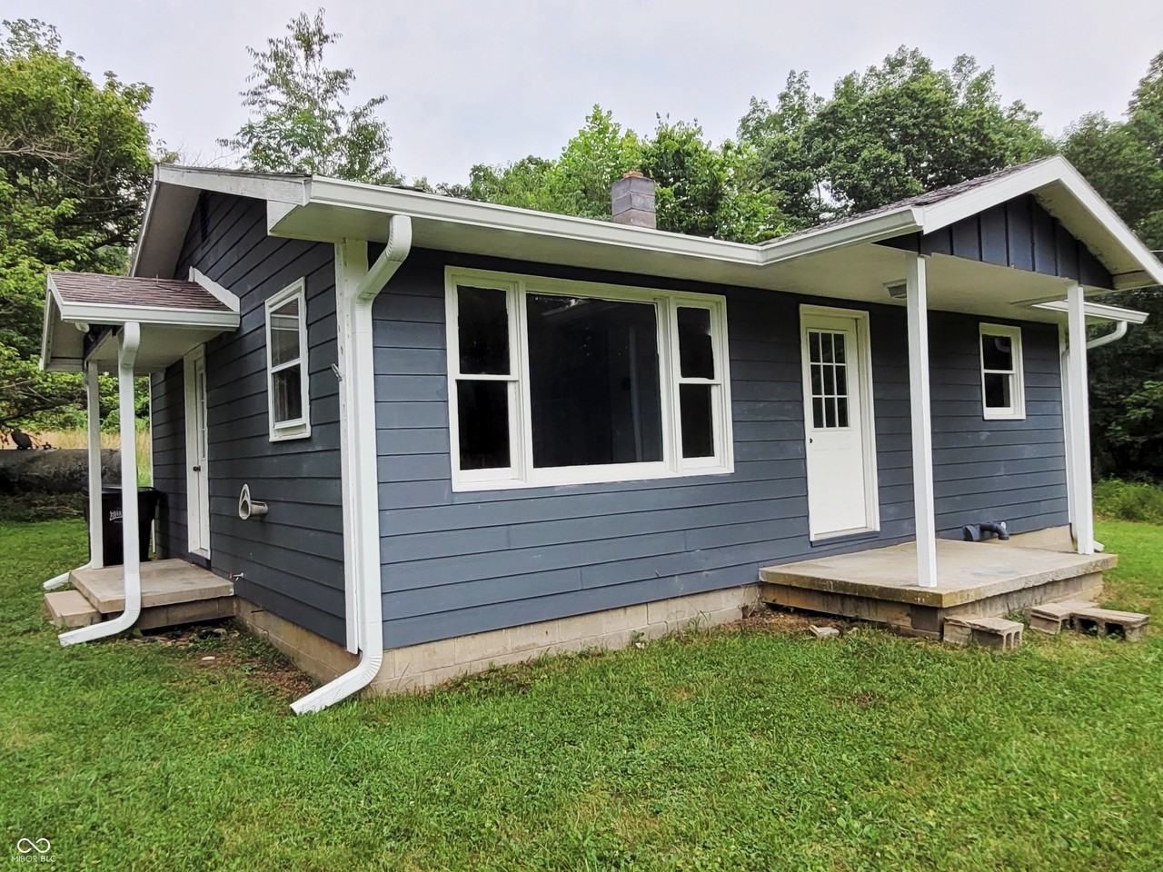 732 Upper Schooner Rd - Photo 3 of 20