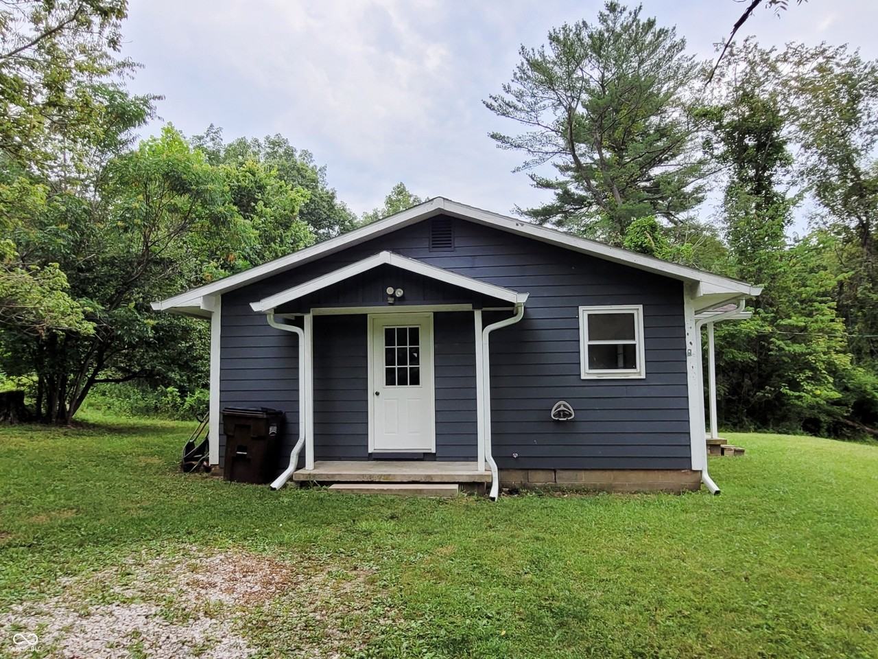 732 Upper Schooner Rd - Photo 4 of 20