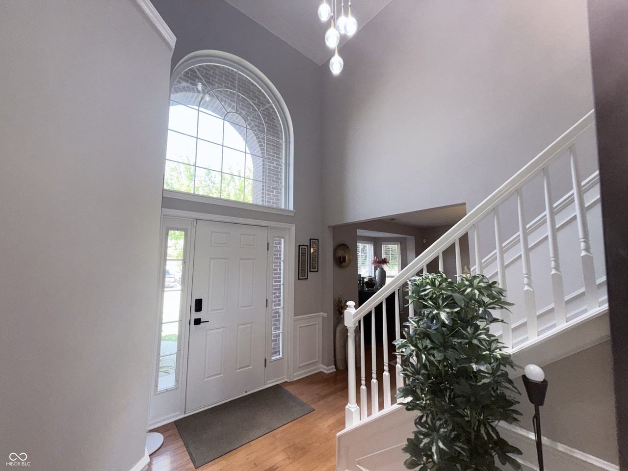 14010 Avalon East Dr - Photo 4 of 50