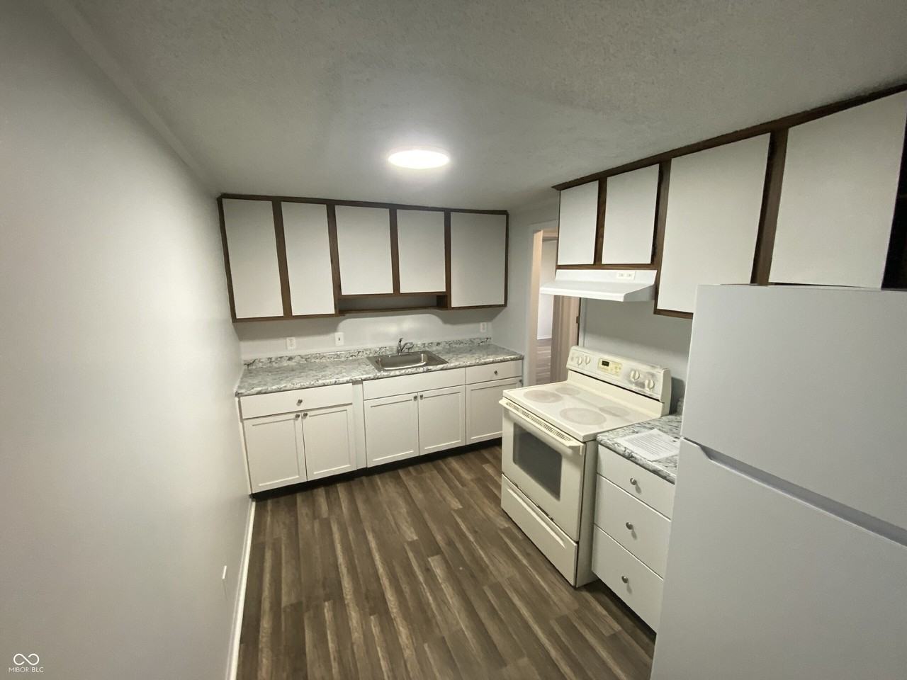 2000 Indianapolis Rd #15 - Photo 4 of 14
