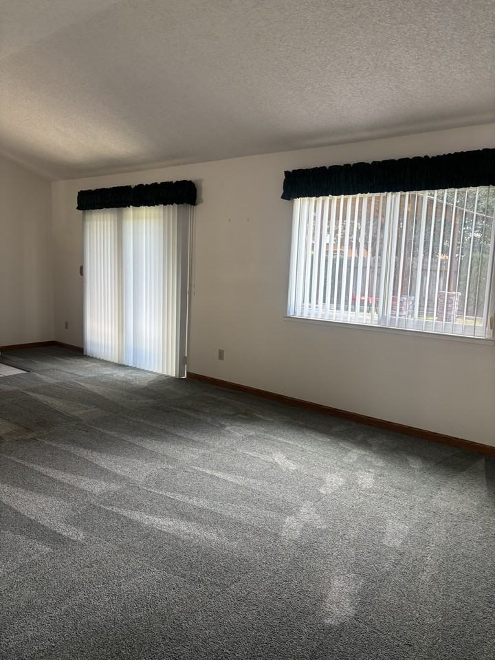 1712 Shasta Ct #1 - Photo 5 of 14
