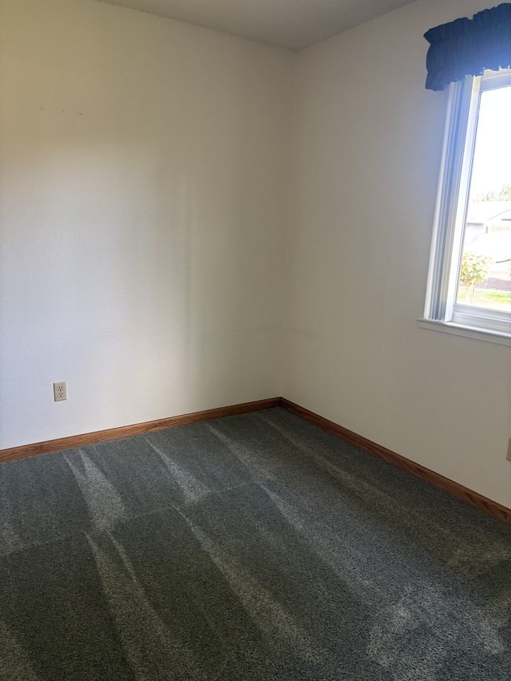 1712 Shasta Ct #1 - Photo 6 of 14