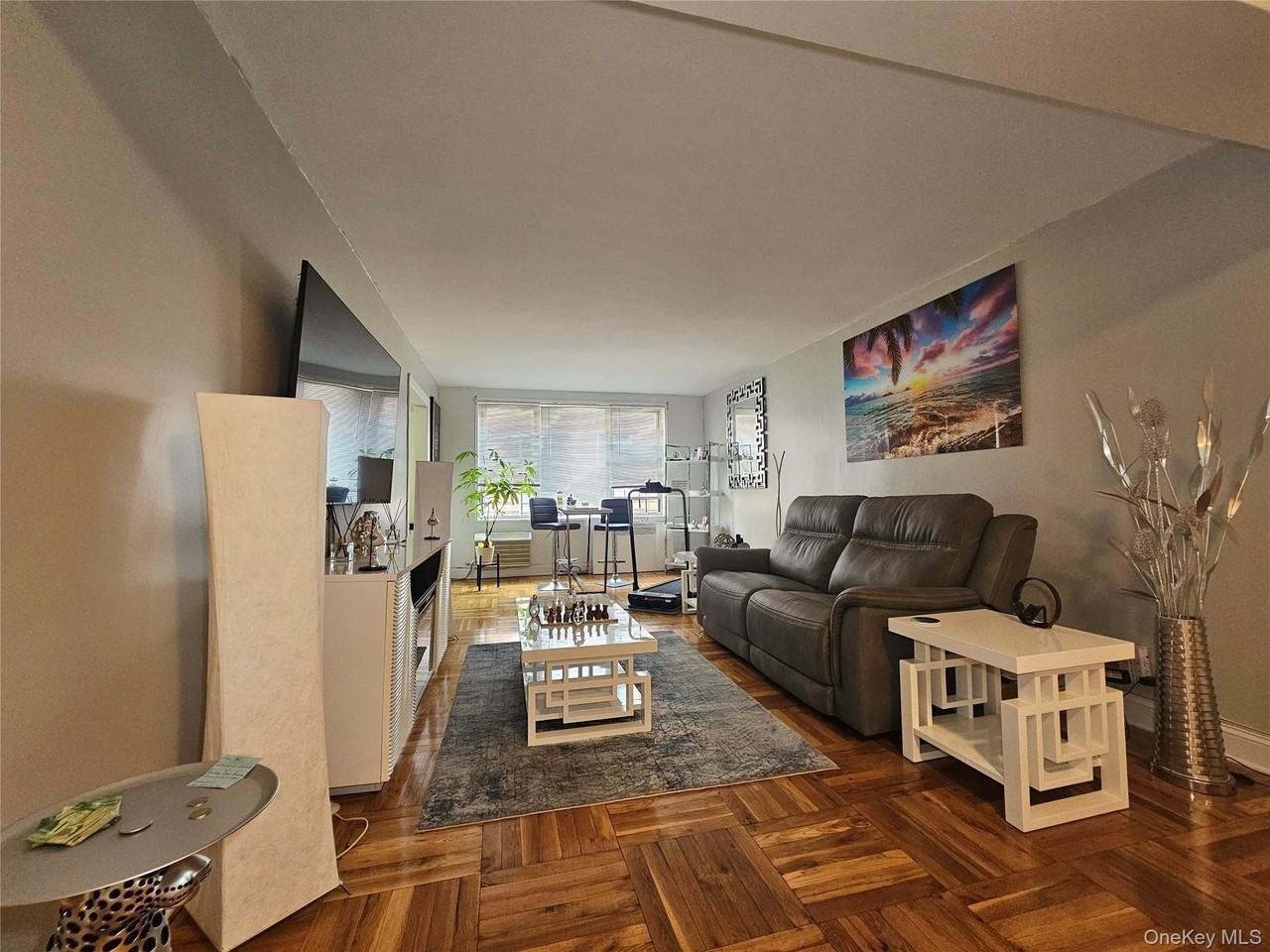 355 Bronx River Rd #3E - Photo 4 of 16