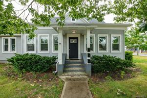 featured image of 76 Amity St