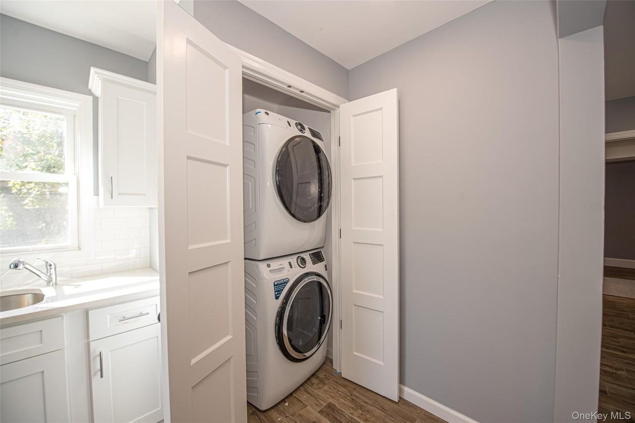 76 Amity St - Photo 6 of 18