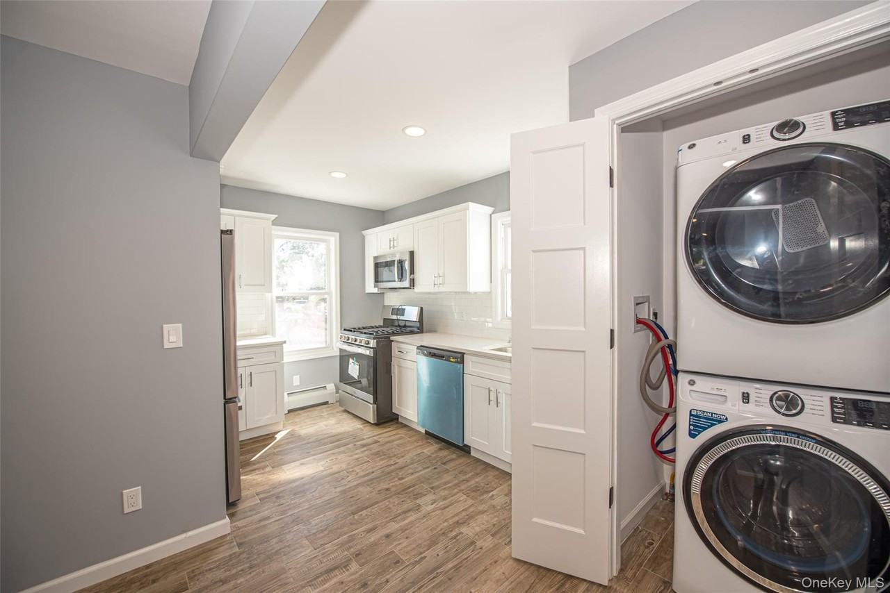 76 Amity St - Photo 7 of 18