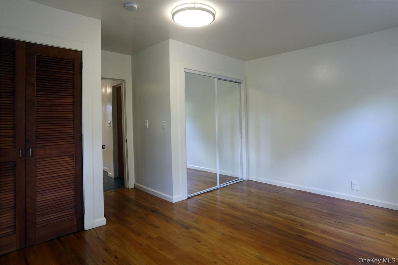 7 Bridge St - Photo 5 of 11