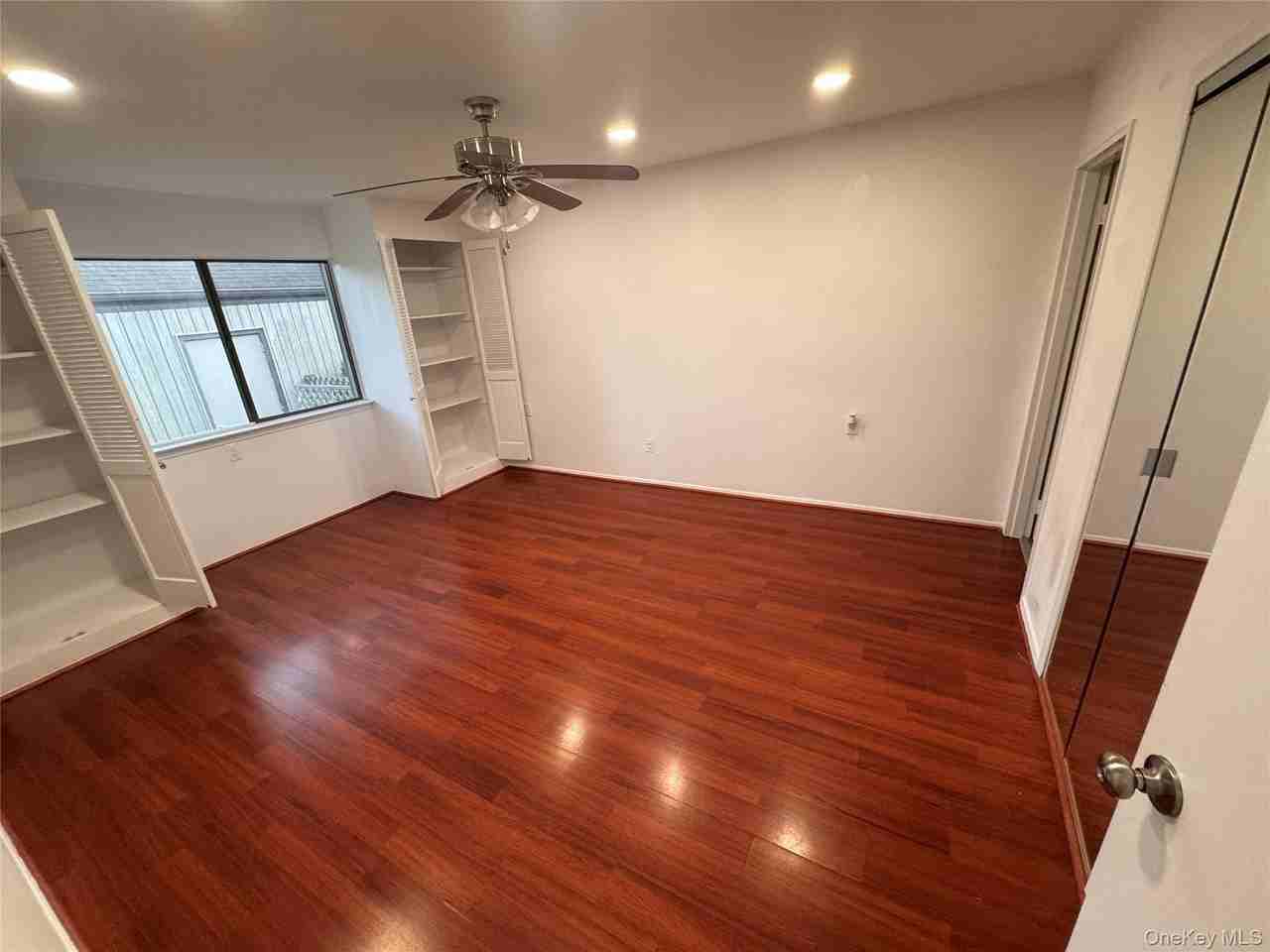 20 Strathmore Gate Dr - Photo 7 of 38
