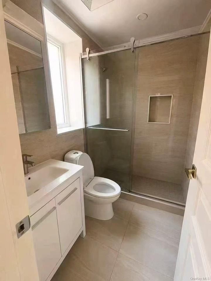 5727 246th Pl - Photo 5 of 5