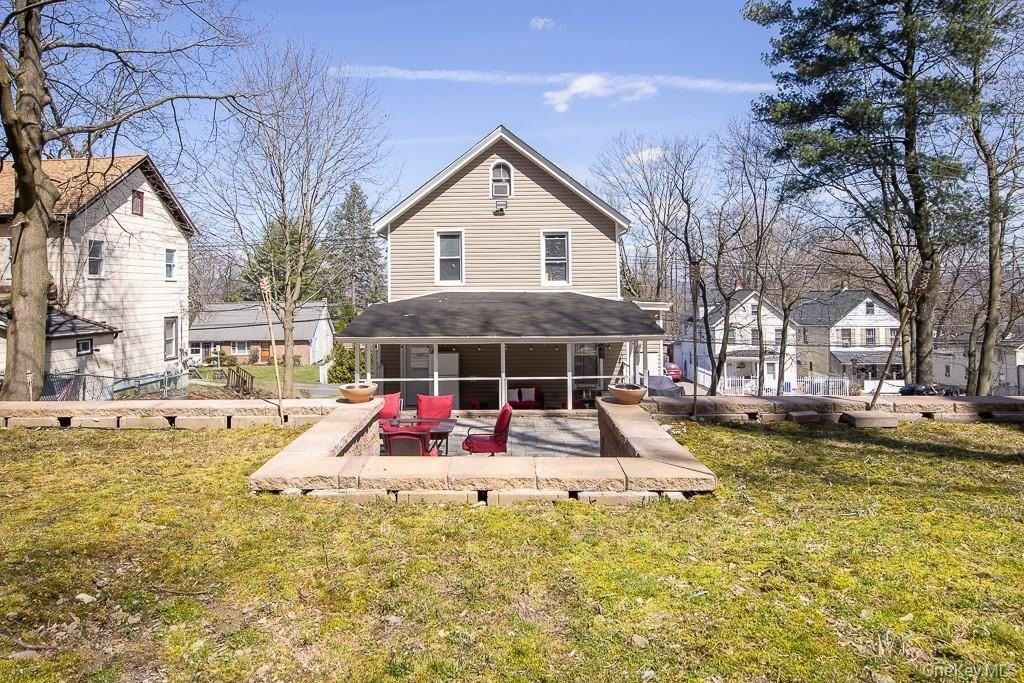 325 Westside Ave - Photo 6 of 29