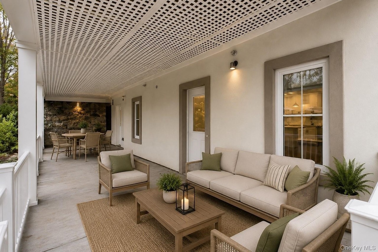 1431 Old Northern Blvd #1