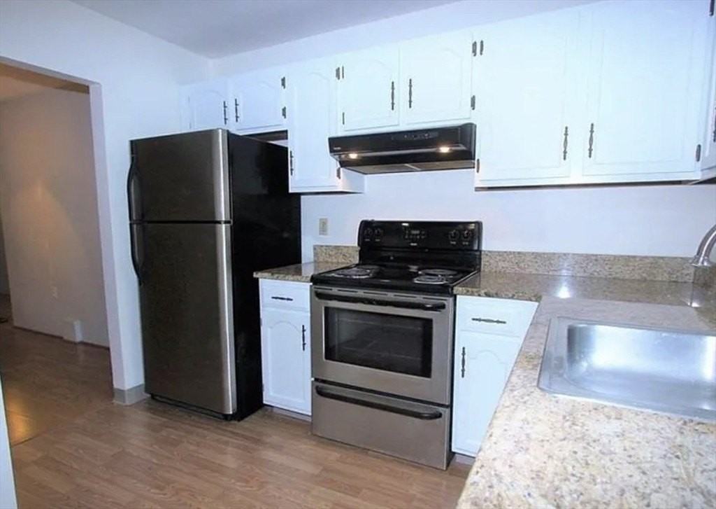 76 Highwood Dr #76 - Photo 3 of 25