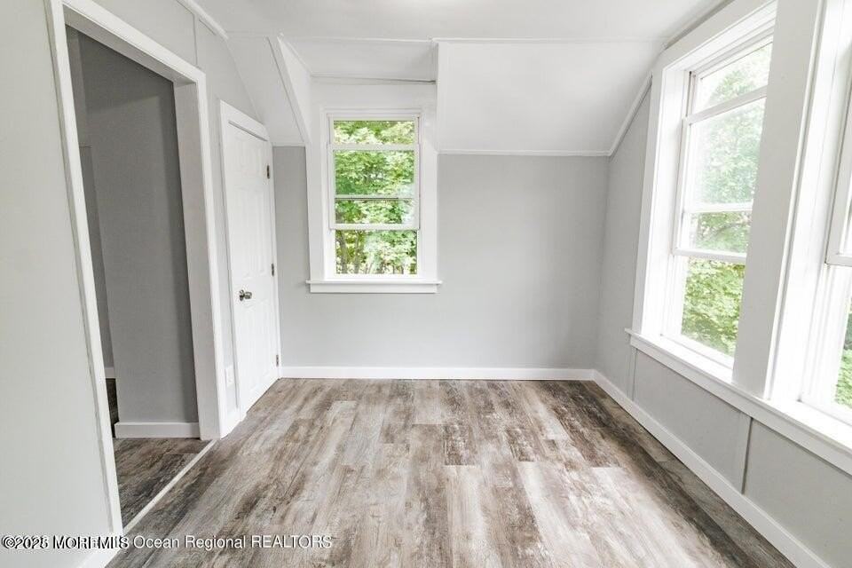 306 Henley Ave #B - Photo 5 of 18
