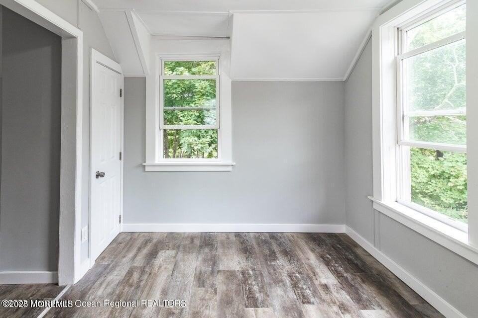 306 Henley Ave #B - Photo 6 of 18