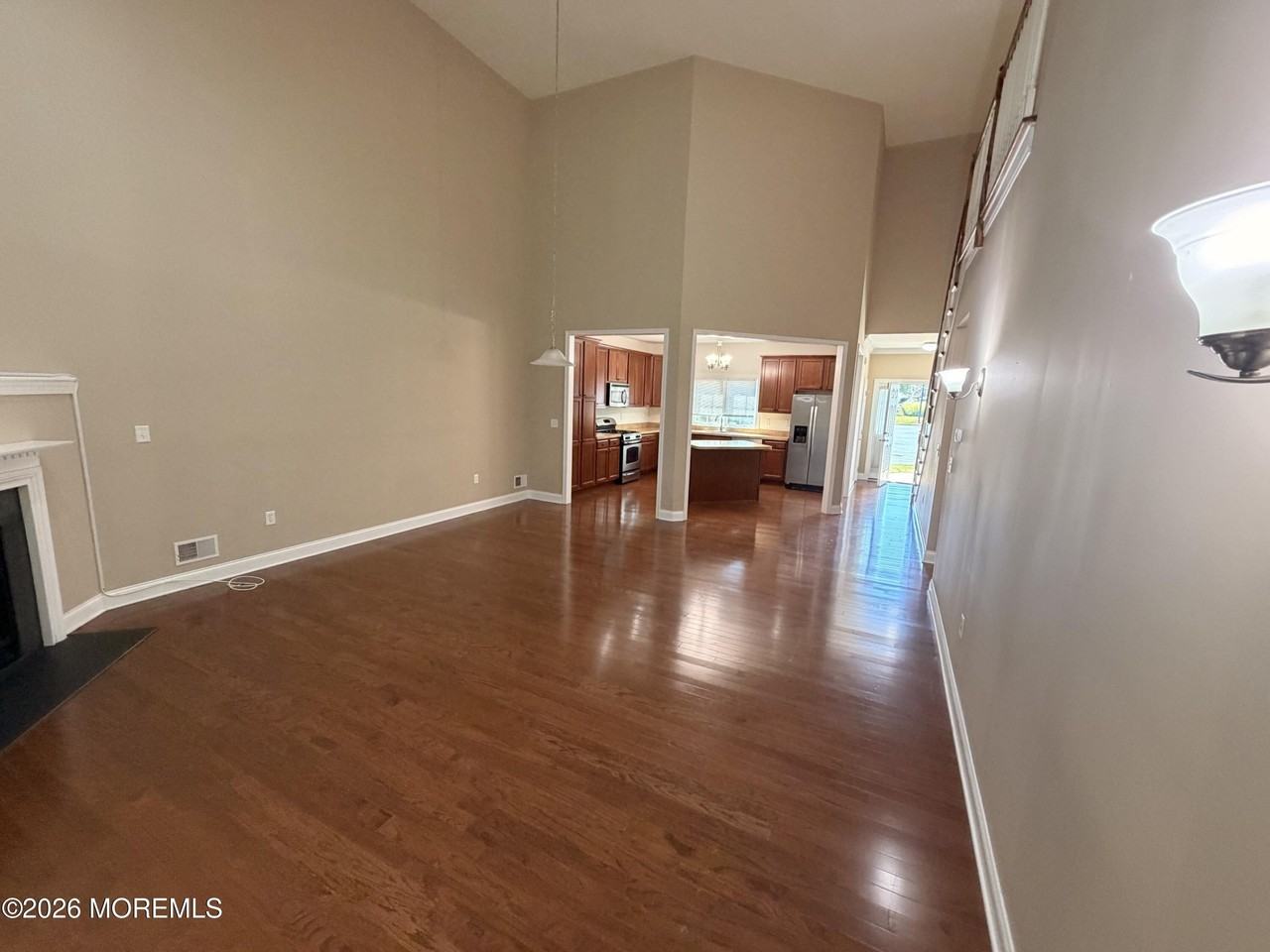 153 Birch Ave - Photo 5 of 23