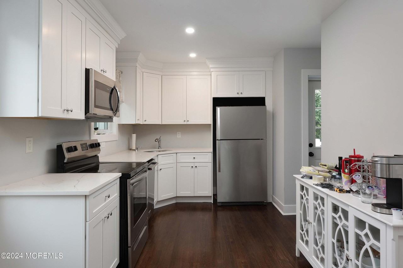 67 E Highland Ave - Photo 4 of 24