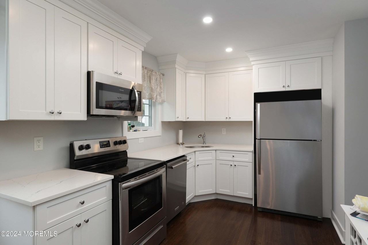 67 E Highland Ave - Photo 5 of 24