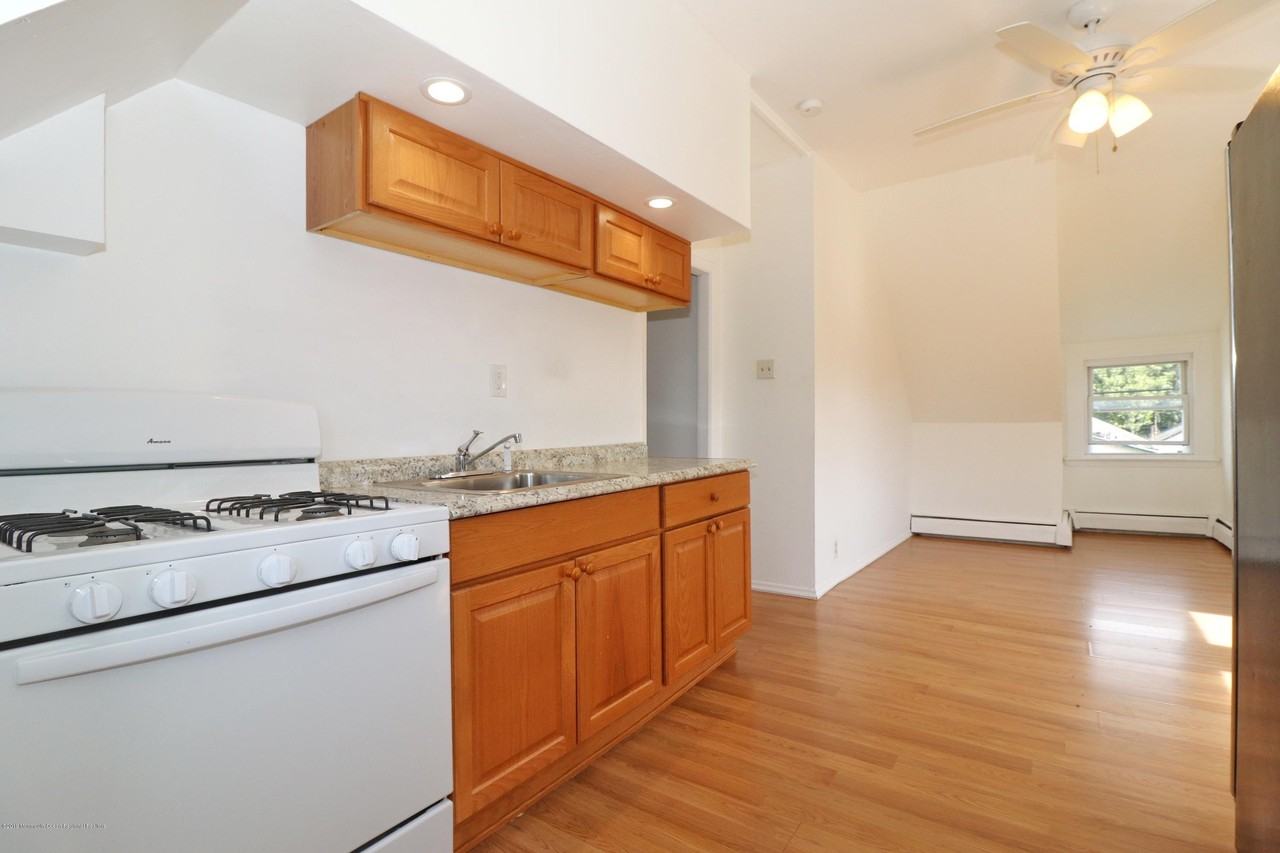 80 Shore Blvd #2-2ndFL - Photo 7 of 20