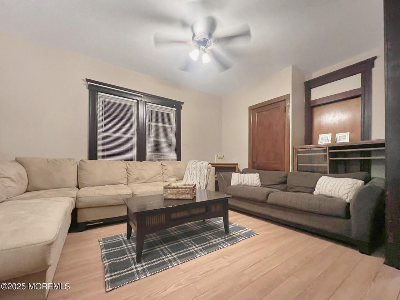 208 14th Ave - Photo 5 of 17