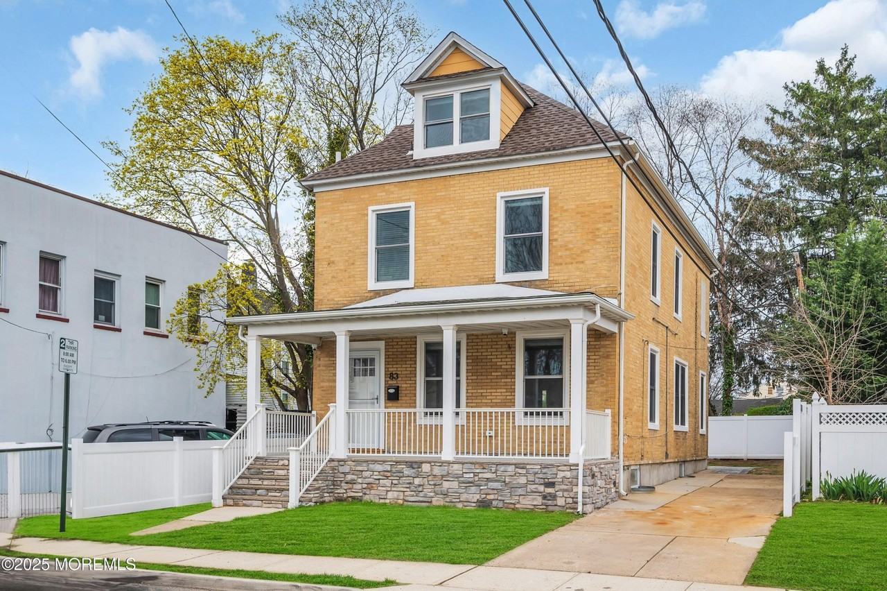 83 Pearl St - Photo 2 of 30