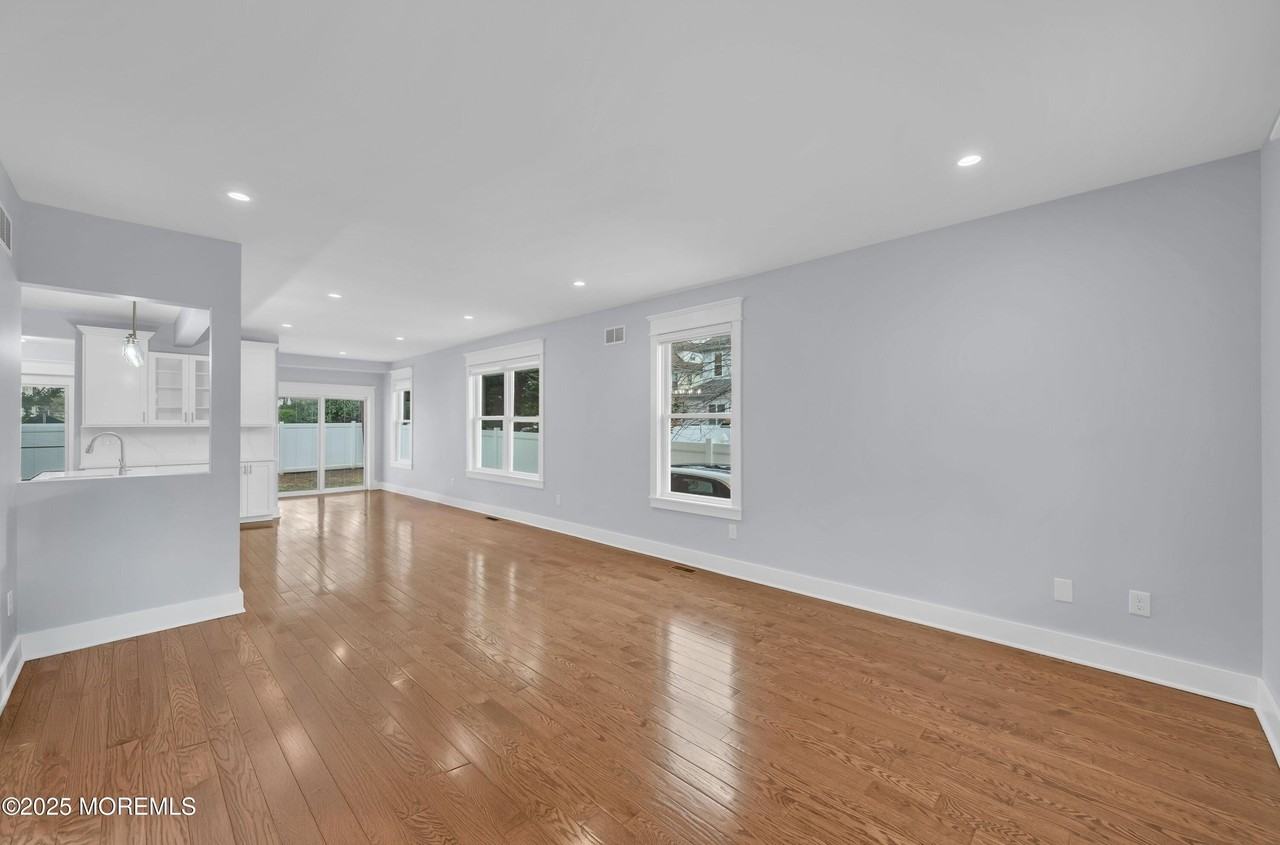 83 Pearl St - Photo 7 of 30