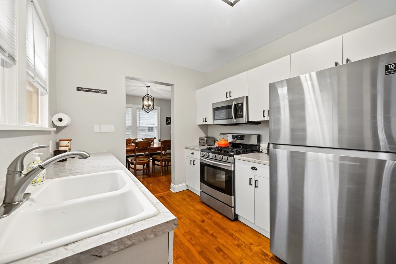 402 Turner Ave - Photo 5 of 17