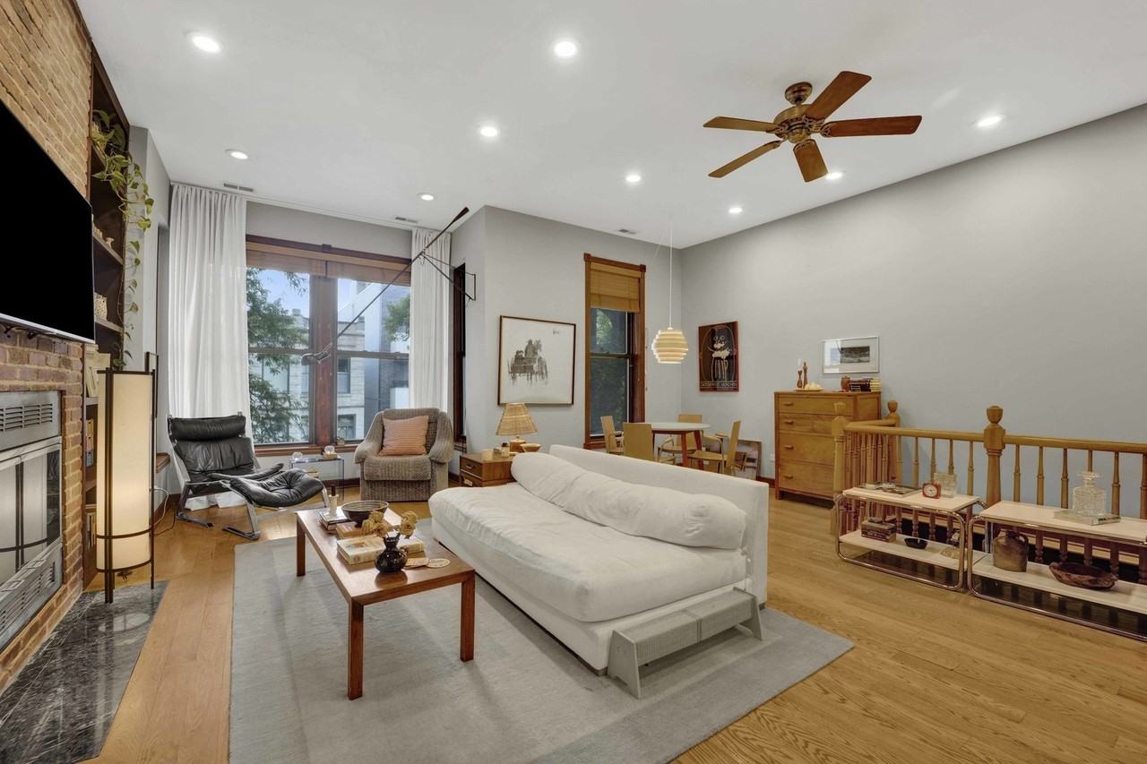 1111 N Mozart St #2 - Photo 3 of 23