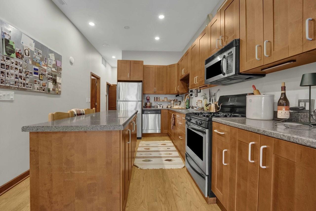 1111 N Mozart St #2 - Photo 7 of 23