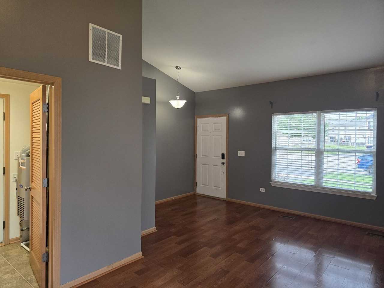 402 Waubonsee Dr - Photo 3 of 14