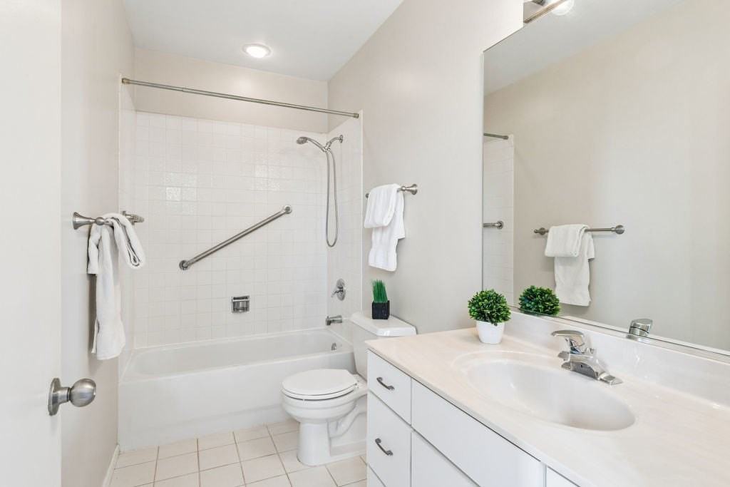 811 S Lytle St #415 - Photo 7 of 15