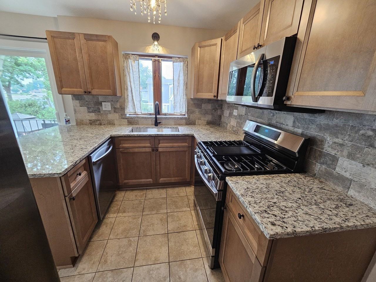 2 N Broadway Ave #2E - Photo 6 of 16