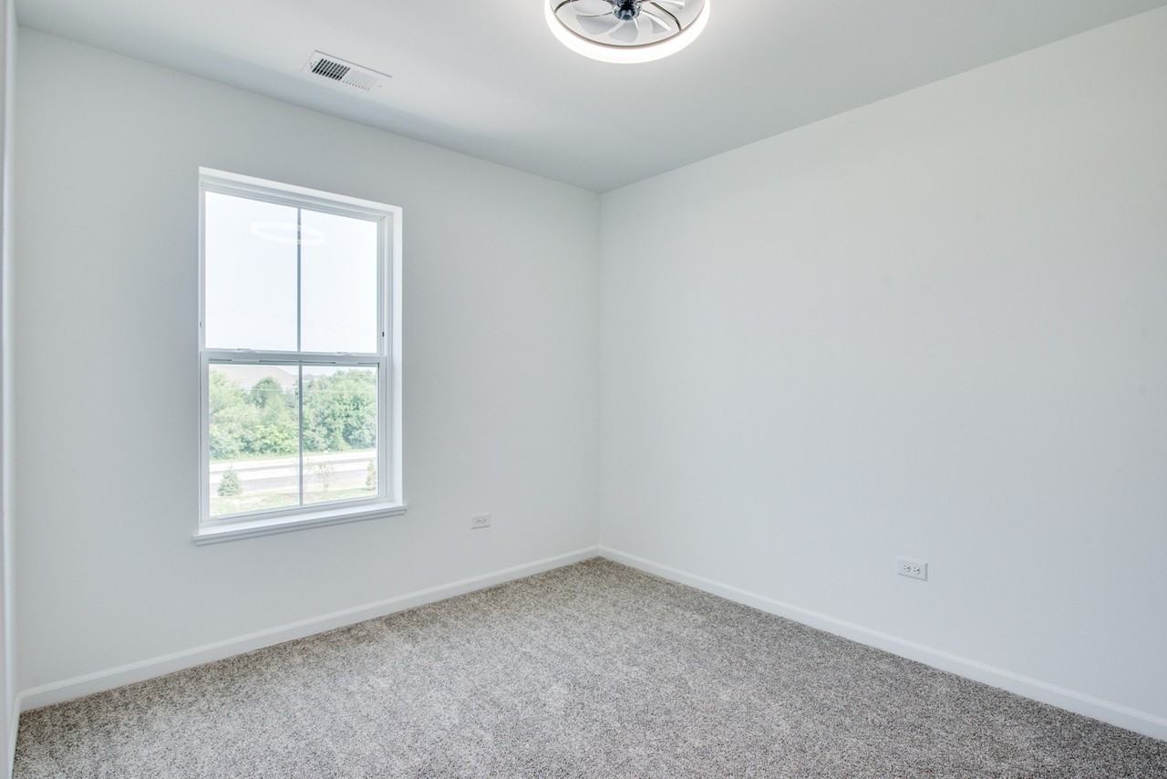 14935 S Dyer Ln - Photo 2 of 6